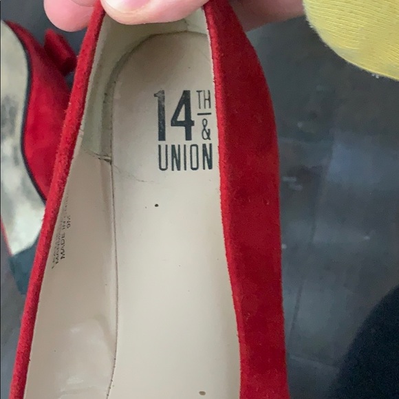 Red suede bow tie flats - Picture 5 of 6